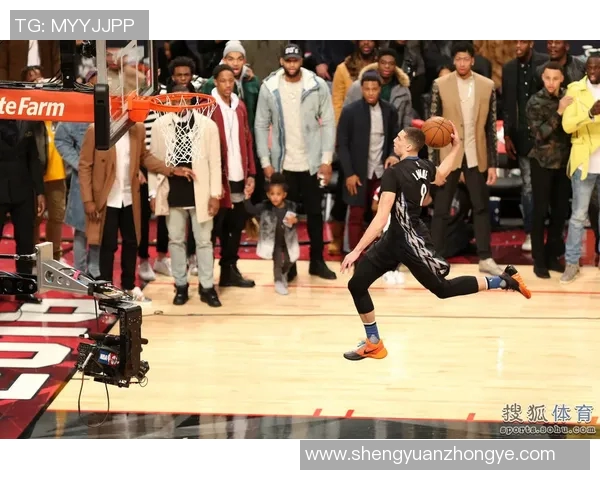 扎克拉文的飞翔之路：从天赋少年到NBA全明星的成长历程